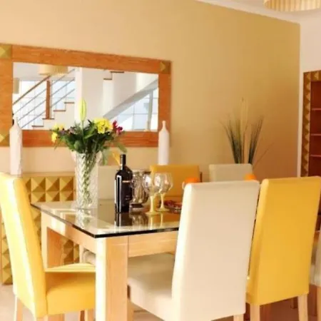 Girassol - Privat Pool & Garage & Center Albufeira