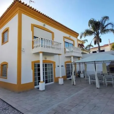 Girassol - Privat Pool & Garage & Center *